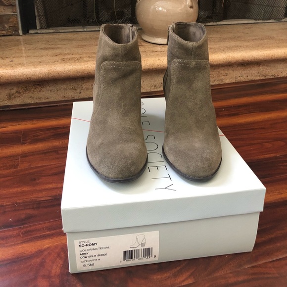 Sole Society Suede Army Color Booties - *NEW* - Picture 1 of 4